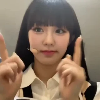 🫵-kwon nayeon @flosai, Telegram Sticker