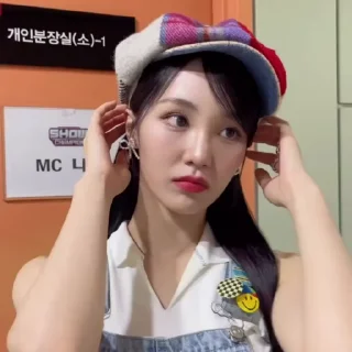 😒-kwon nayeon @flosai, Telegram Sticker