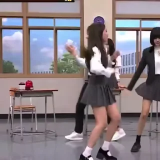 🖤-@Gifs_Gallery VC me dance :: @fStikBot, Telegram Sticker